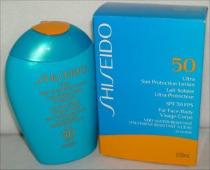Shiseido to avoid getting sunburned while surfing