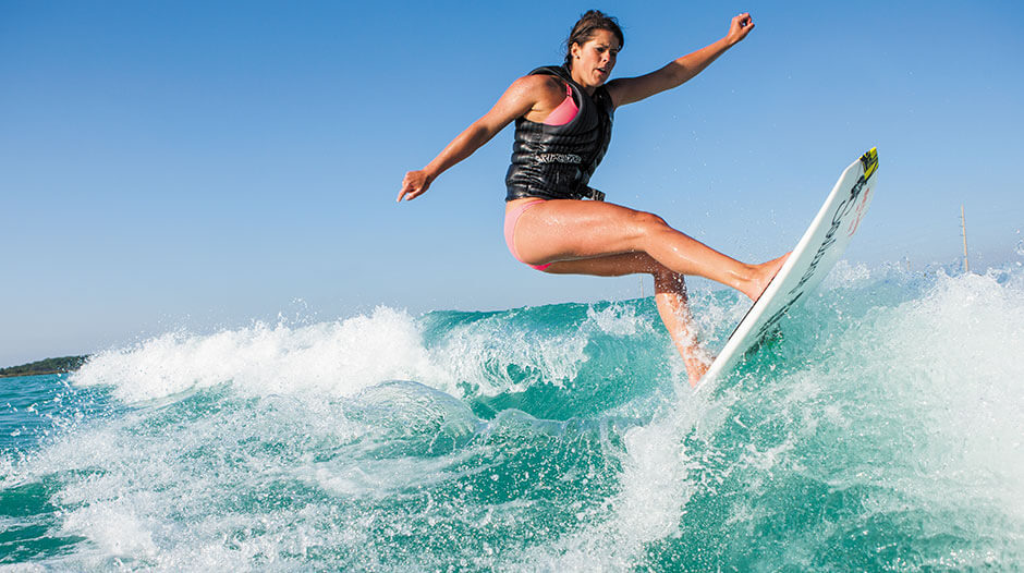 Wake Surfing vs Regular Surfing Learn to Surf Kona